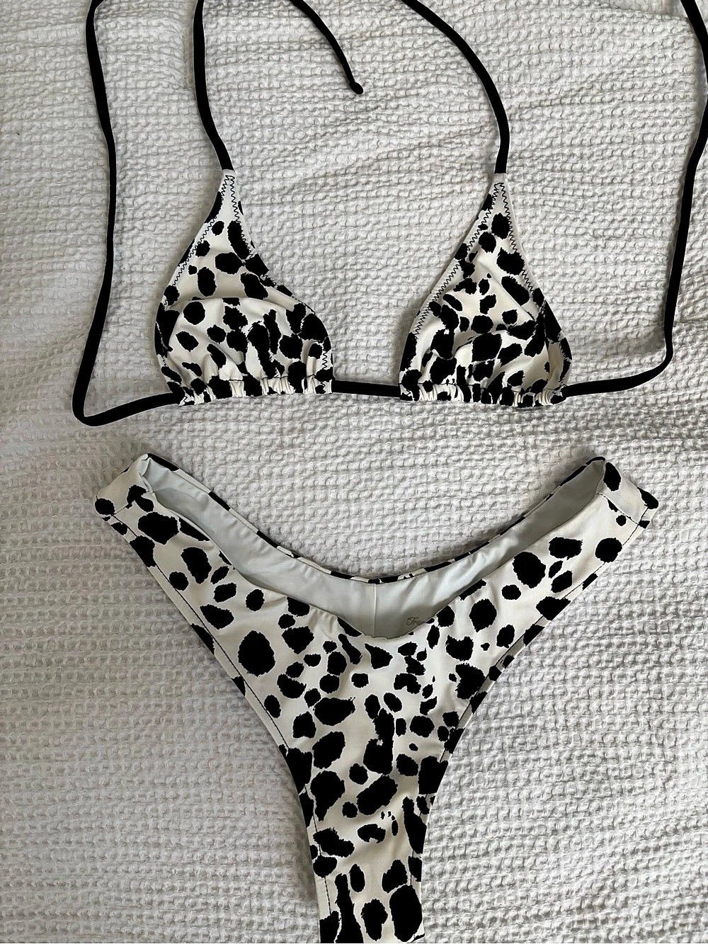 Frankies Bikini set in Dalmatian print in size Large